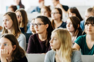 Кто может получить студенческую визу в Чехию